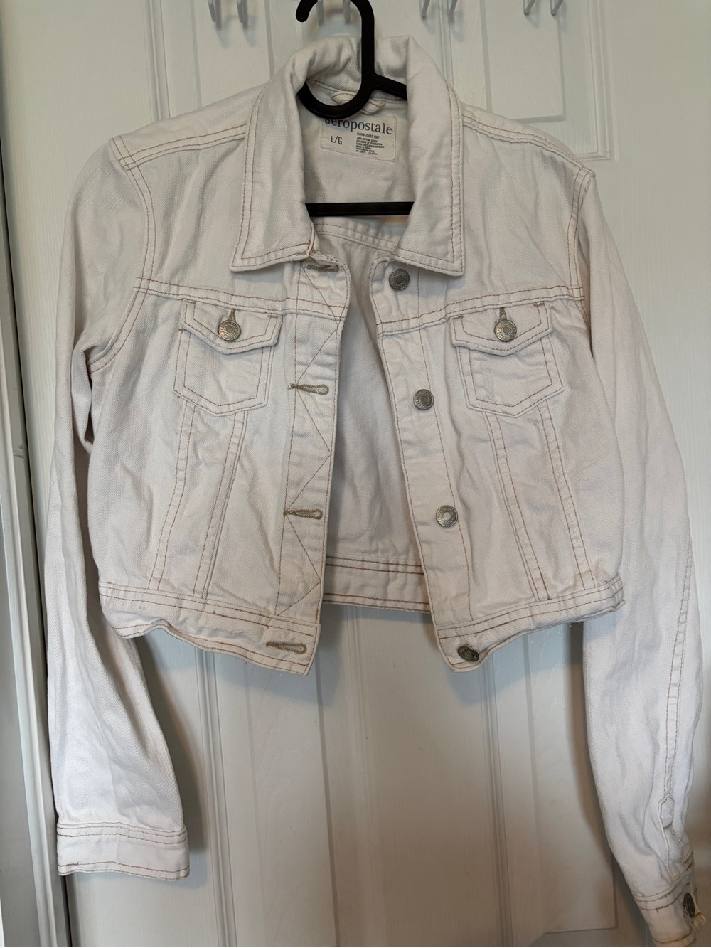 Aeropostale Women’s White Cropped Denim Jacket with Button Front